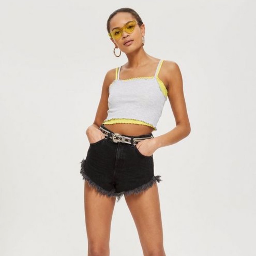 Kiri topshop black shorts! 💗